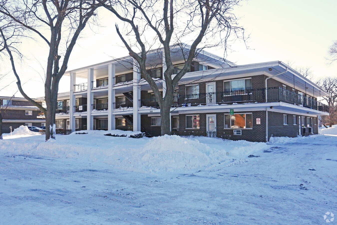 Photo - 2128 N Elmwood Ave