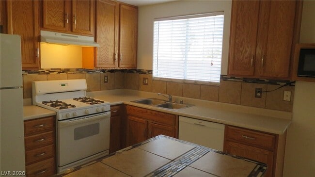 Photo - 3014 Sunrise Bay Ave