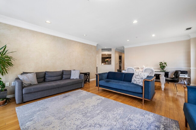 Photo - 3334 Peachtree Rd NE Unit 112