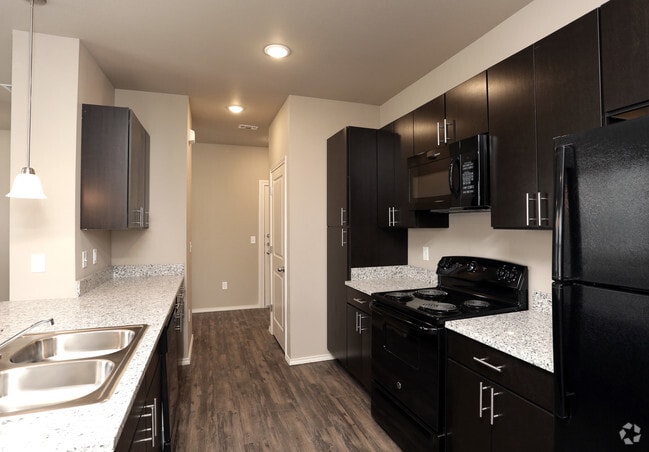 1BR,1BA-719sft - El Mirador Apartments at Elm Park