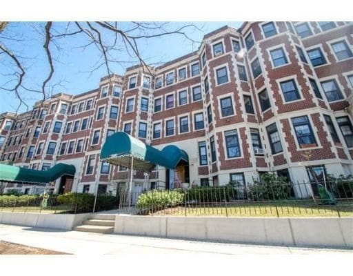 Photo - 380 Riverway Unit A