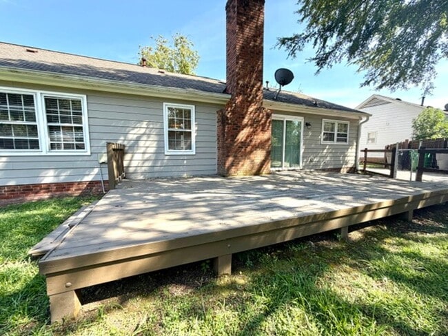 Photo - 2634 Lytham Dr
