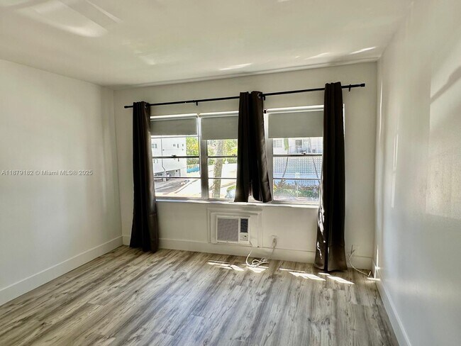 Photo - 1441 Lincoln Rd Unidad 302