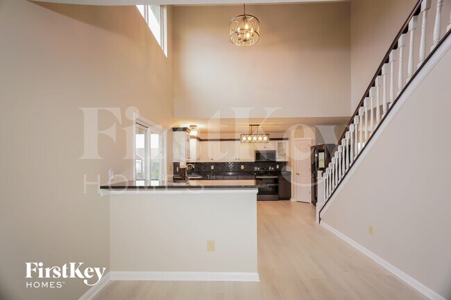 Photo - 869 Fieldstone Dr