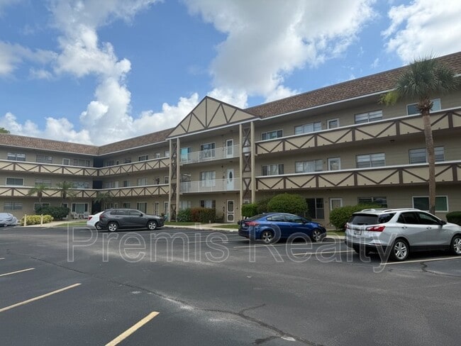 Building Photo - 2464 Australia Way E