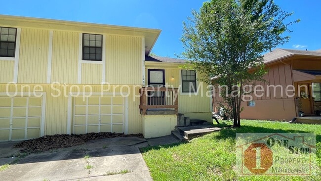 Building Photo - Beutiful duplex 2-bedroom, 1-bath in Blue ... Rental
