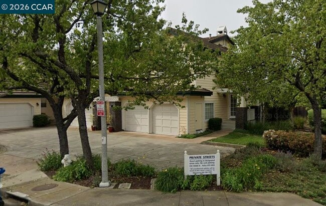 Building Photo - 1398 Shell Ln