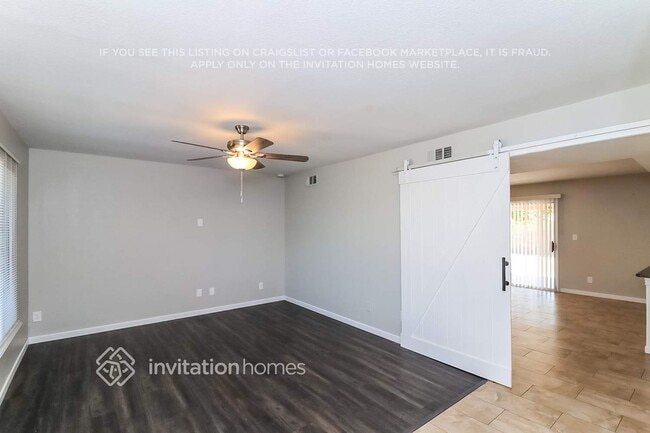 Photo - 10623 N 49th Ave