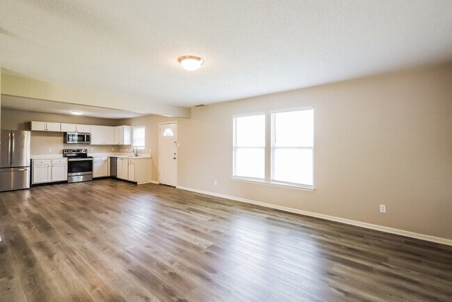 Photo - 2836 Everbloom Pl