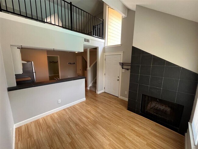 Photo - 5608 Cougar Dr Unit 219