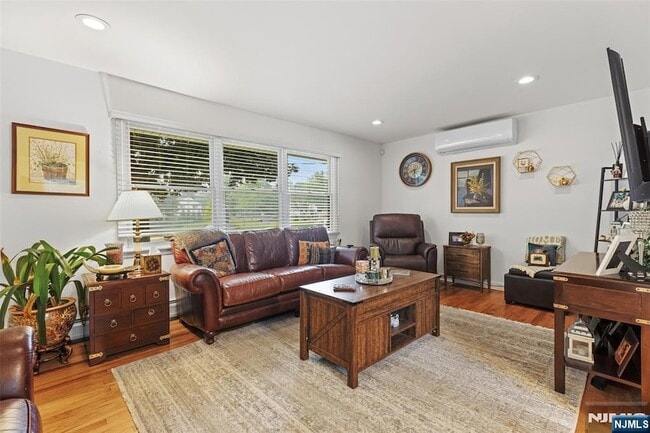 326 Ramapo Valley Rd