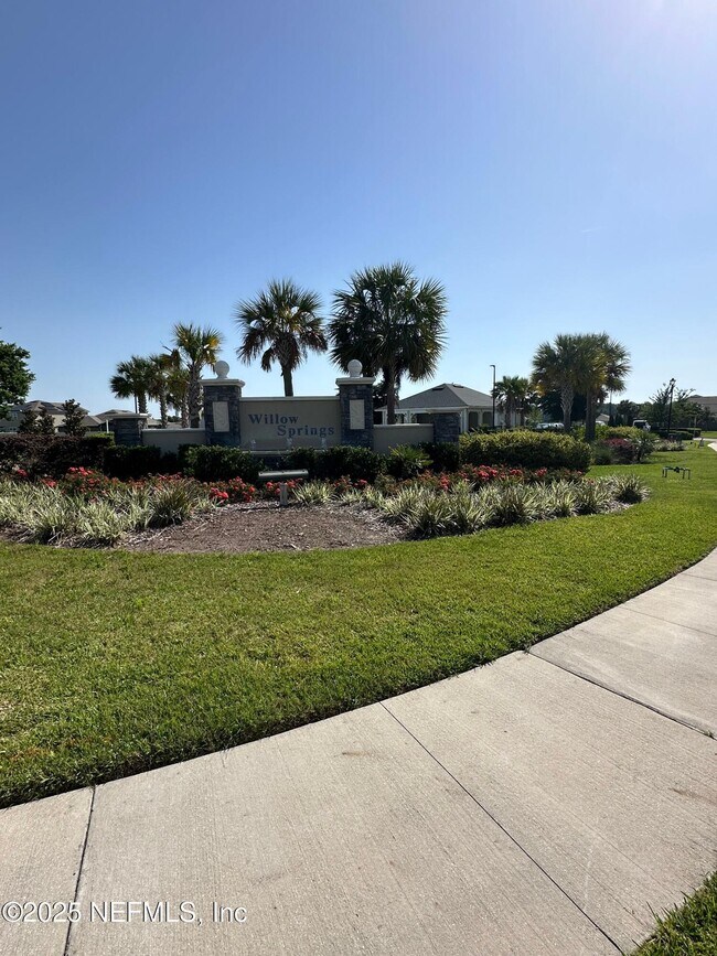 Photo - 2062 Garrison Wy