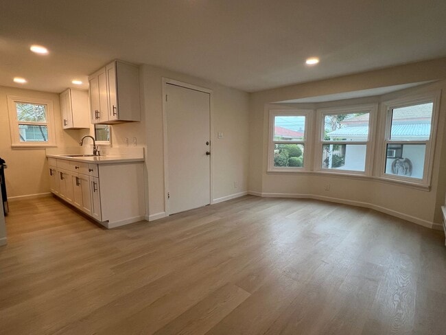 Photo - 17 Unit 862