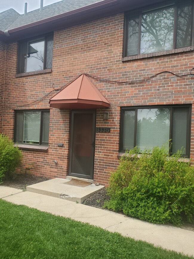 front door - 3335 N Harrison St Unit 3335 N Harrison St Denver