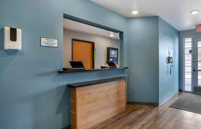 Furnished Studio-Indianapolis - West