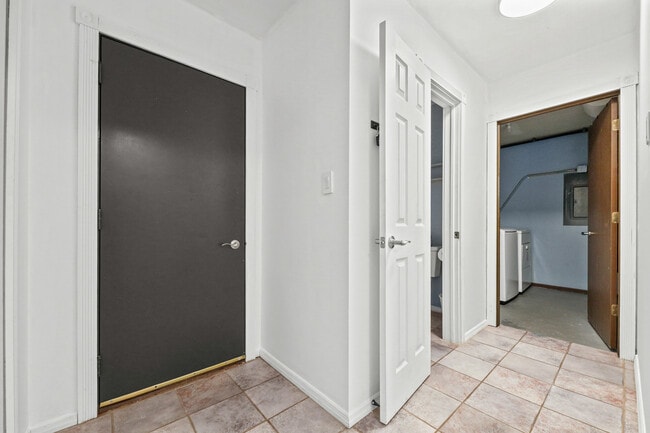 Photo - 1102 Big Valley Dr