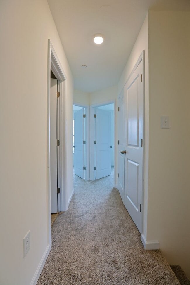 NEWLuxury Townhomes! Townhome Rental in Hanover PA