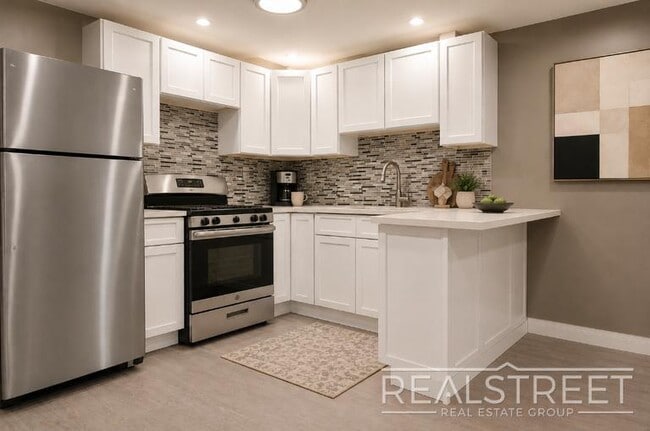 Building Photo - NO FEE! NEW 3 BED 2 Bath in Crown Heights Limestone!