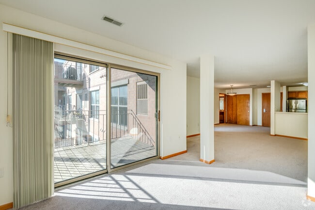 Natural Sunlight - The Franklin