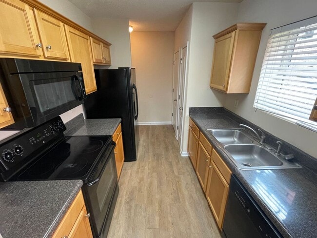 237 Fern Ridge Ct