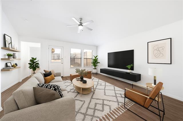 Photo - 310 Woodlands Blvd