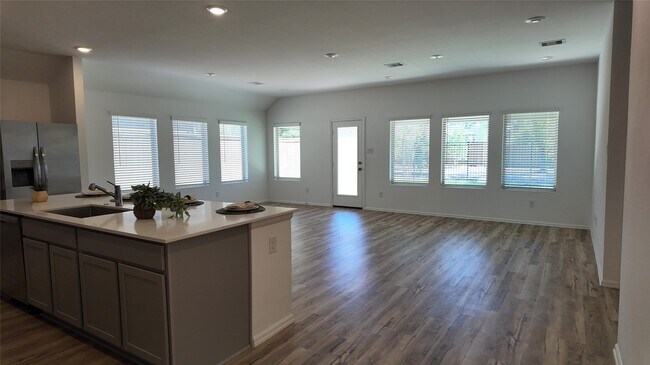 Photo - 7518 Angels Lndg Ln