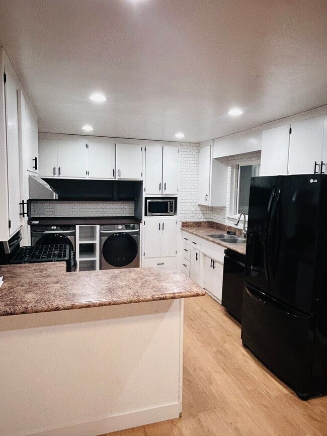 Photo - Upgraded 3 Bed / 2 Bath Pool Home with Solar in Lemon Grove