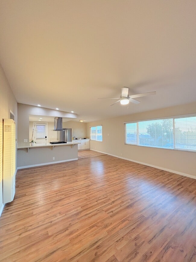 Photo - 31632 Coast Hwy Unidad A