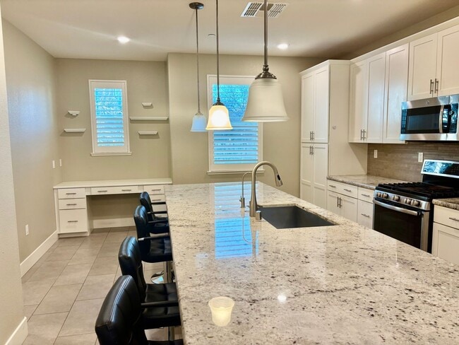 Photo - Must see beautiful and large Townhome in Dublin- Close to Everything!