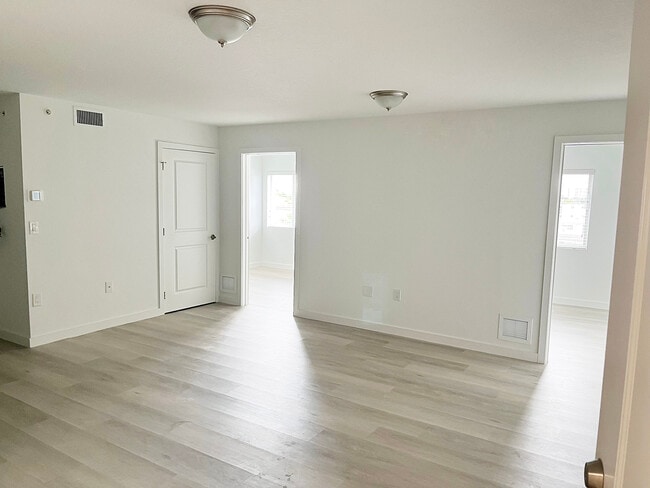 Photo - Opal Gardens