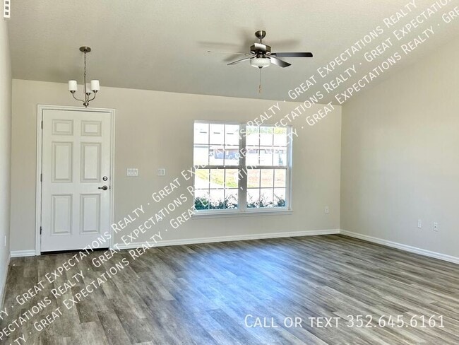 Photo - 678 Walkertown Dr