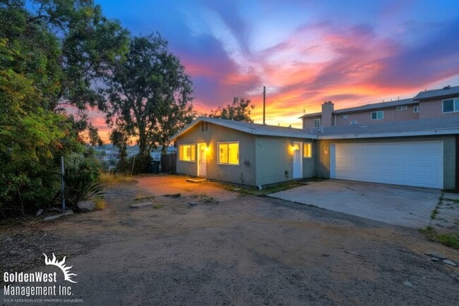 Building Photo - Updated 2Bdm 2Ba Home with Large Backyard in National City!