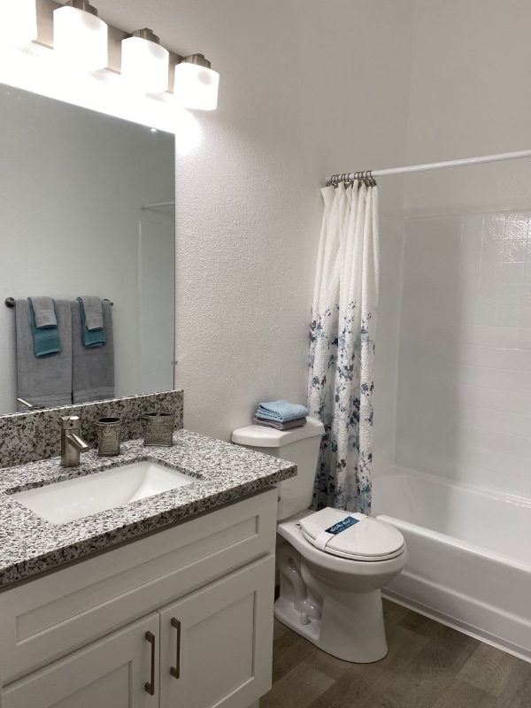 Photo - 5165 Luigi Terrace Unidad 3