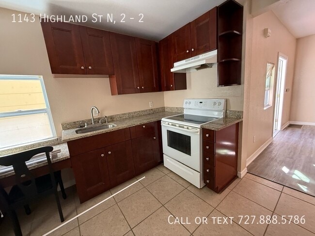 Photo - 1143 Highland St N Unit 2