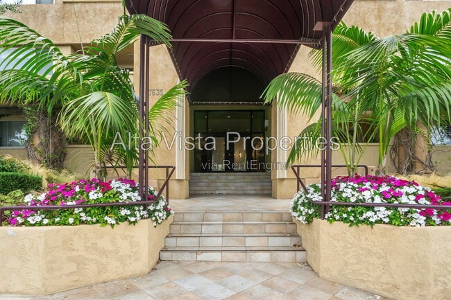Photo - 7635 Eads Ave Unidad 108