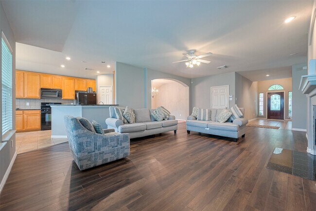 Photo - 1007 Casting Springs Way