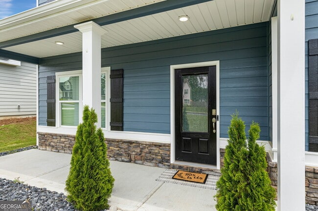 Photo - 1140 Red Bud Cir