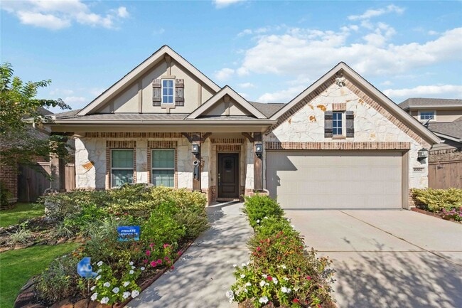 Building Photo - 16867 Olympic National Dr Rental