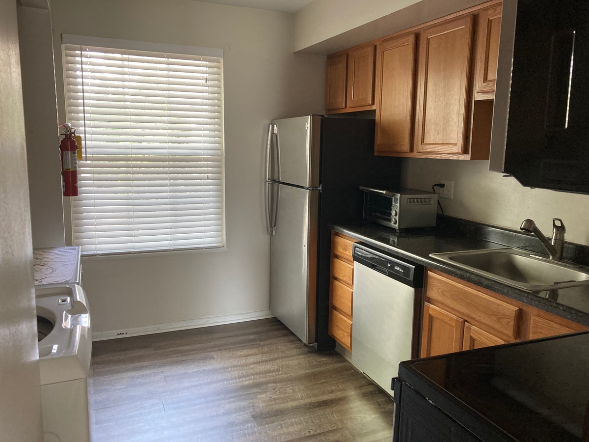 Photo - 625 McGuffey Ave Unit 304