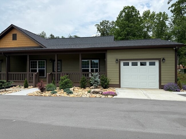 124 Happy Family Rd