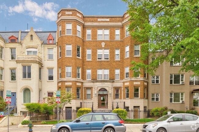 Building Photo - 2535 13th St NW Unit #204 Rental
