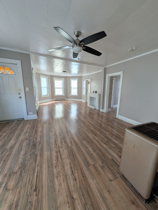 Photo - 630 Main St Unit 1