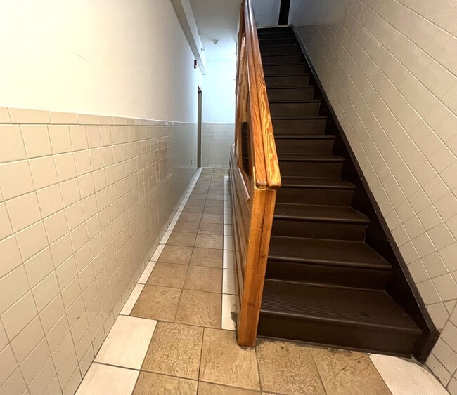 Photo - 1409 Grand St Unidad 1