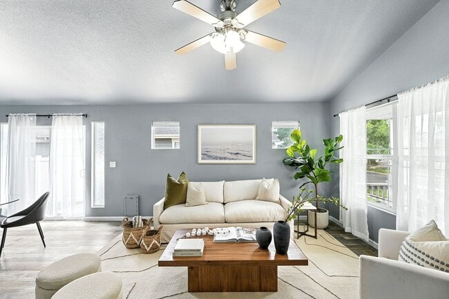 Photo - 3 BED, 2 BATH MODERN HOME!