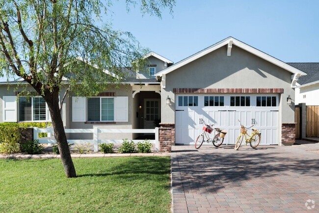 Building Photo - Stunning 4BR House in Arcadia Lite