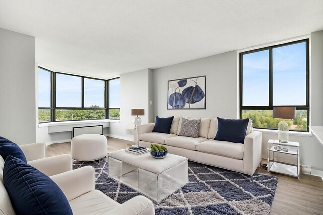 Building Photo - Sophia Apartments