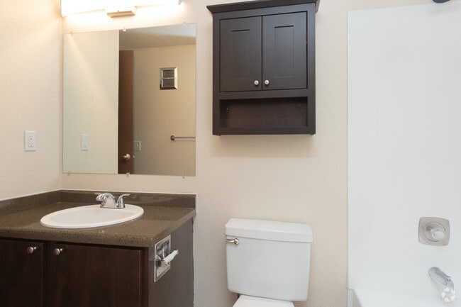 Photo - HIDDEN CREEK VILLAGE APTS