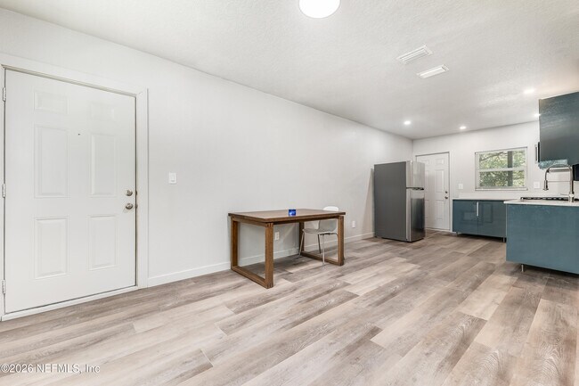 Photo - 231 E 16th St Unit 4