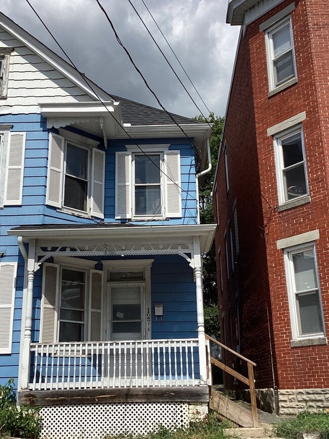 Building Photo - 127-129 W. Second St. Unit 127 Rental