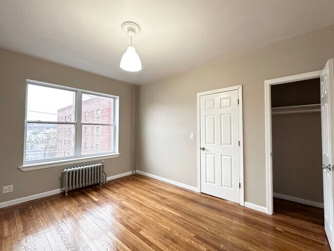 Photo - 160 Vroom St Unidad 38